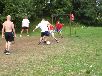 Klička do středu a bomba k pravé tyči